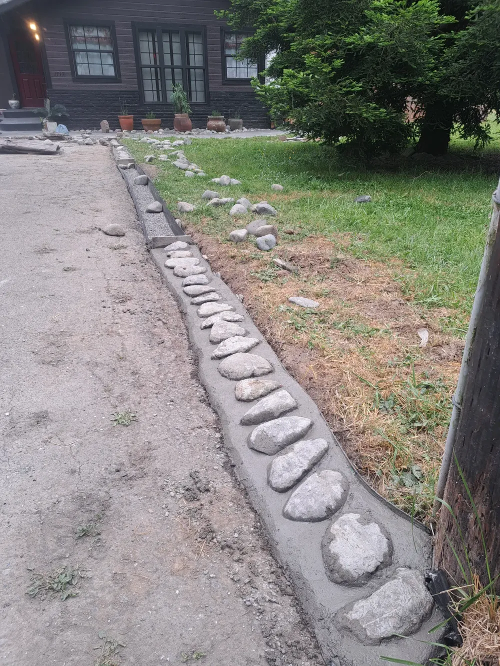Walkway Rock Border image